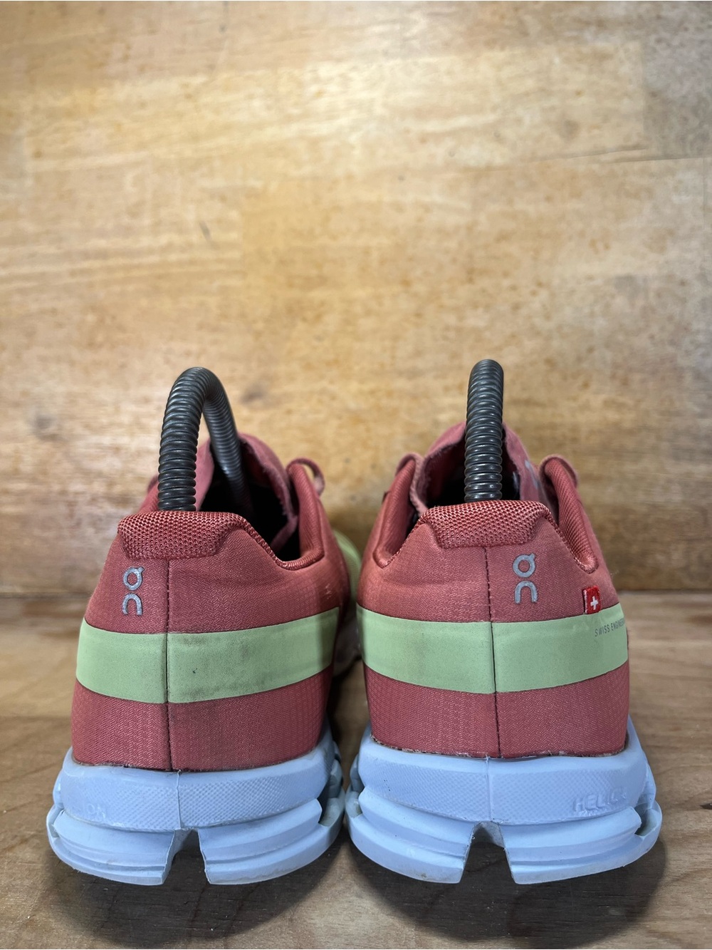 On Cloudflow REFLECTIVE Womens Size 7.5 Running Shoes Sneakers Guava/Dust Rose - Picture 5 of 13
